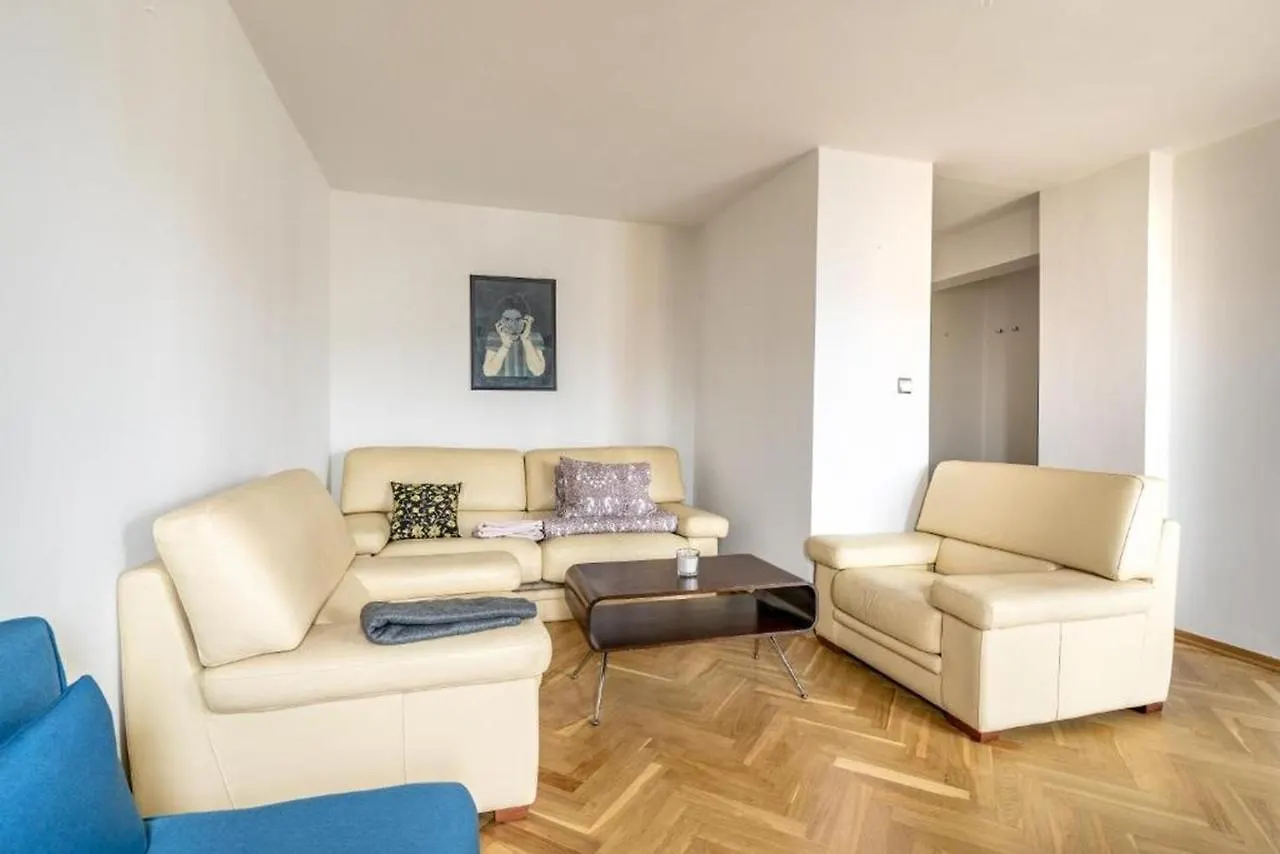 Golden Apartments - Charming&Brilliant - City Center - Tw44 contacts